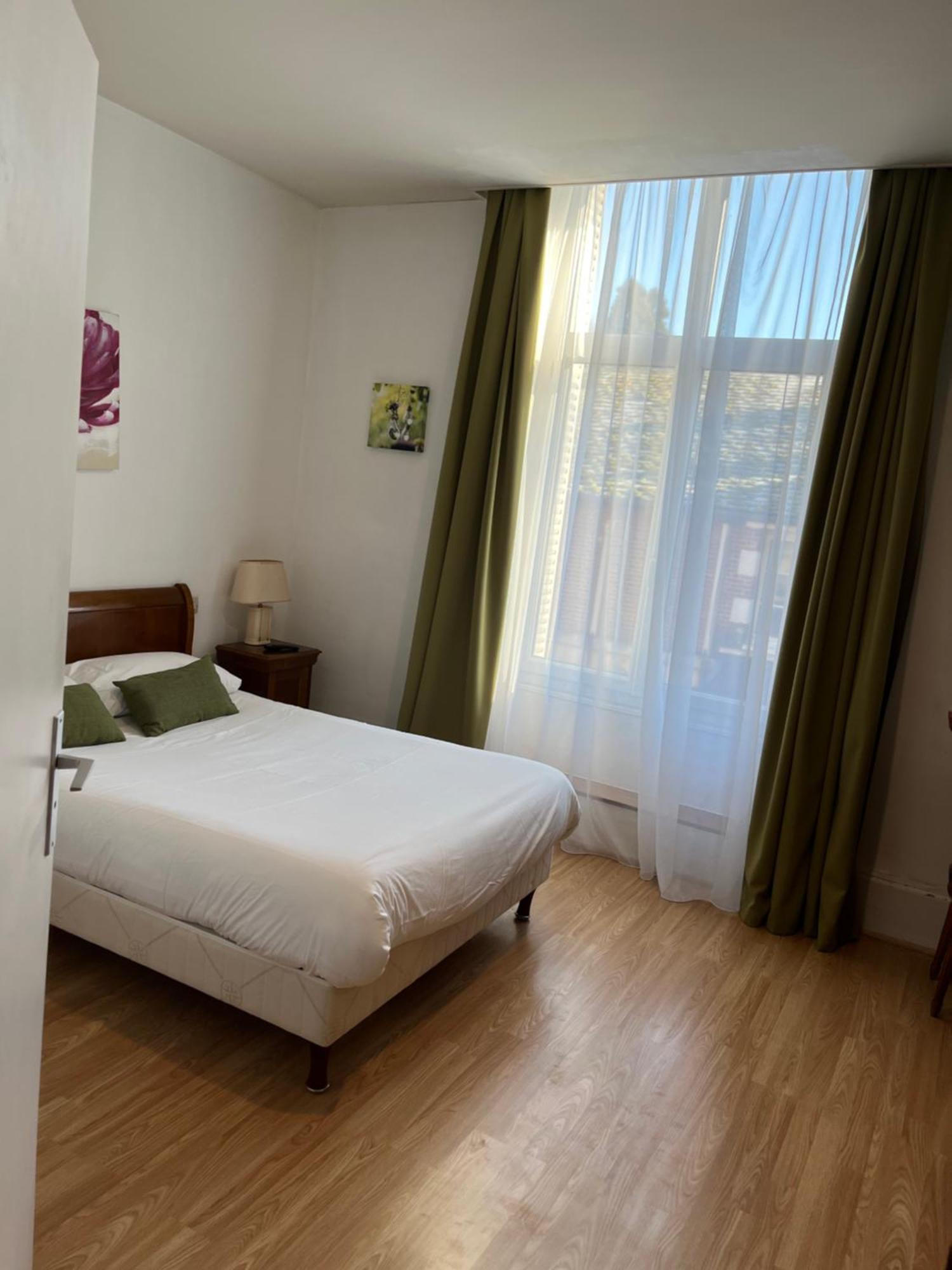 Hotel Le Beau Site Gien Eksteriør bilde