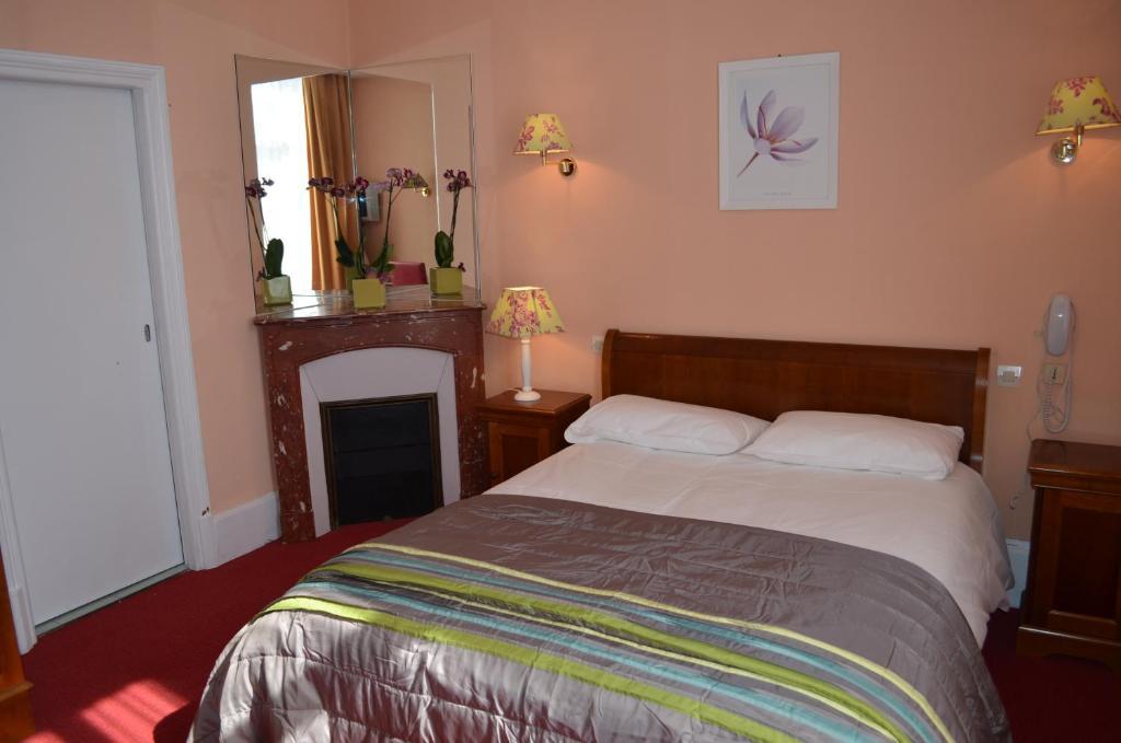 Hotel Le Beau Site Gien Rom bilde